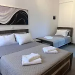 Melina 4*