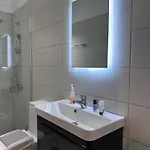 Hotel apartamentowy Melina 4*