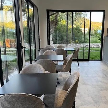 Melina Appart hôtel Himarë