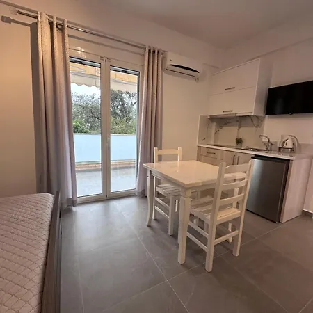 Hotel apartamentowy Melina Himara