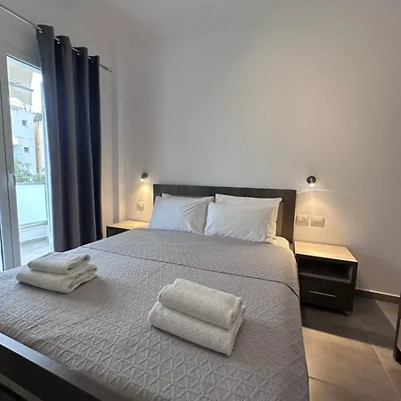 Lägenhetshotell Melina 4*