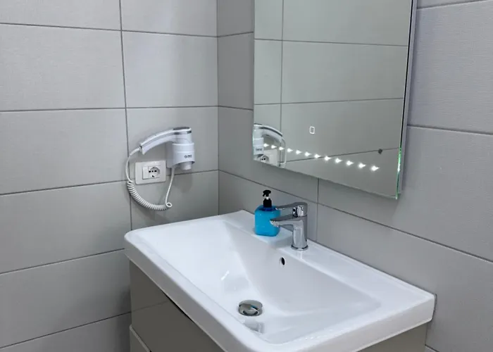 Aparthotel Melina Himarë