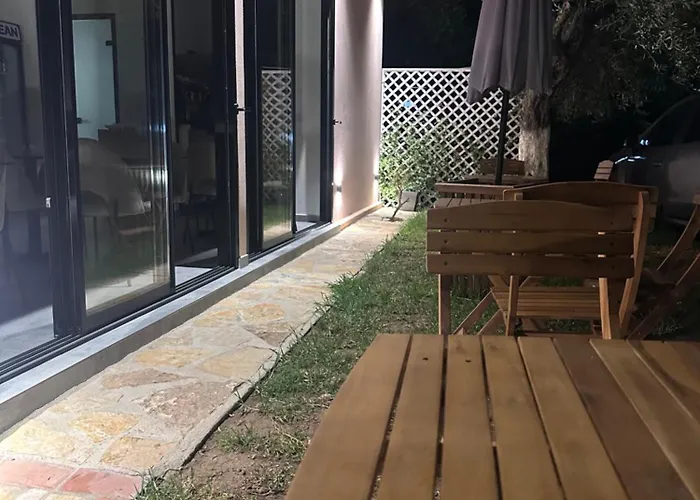 Melina Aparthotel Himarë