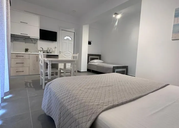 Melina Aparthotel Himarë