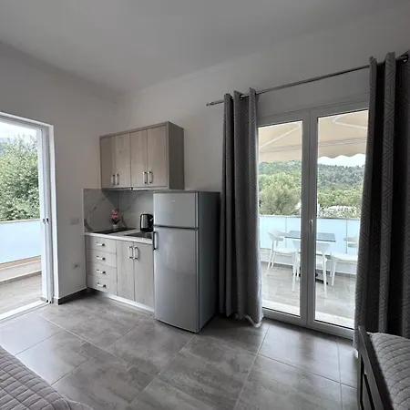 Melina Aparthotel